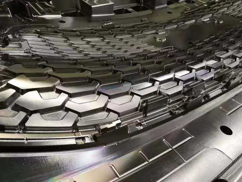 d2鋼材和tr11有沒(méi)有區(qū)別，d2鋼和s35vn